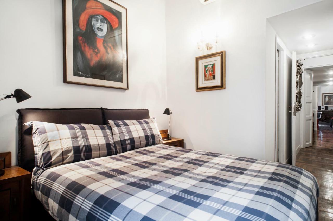 Santa Cecilia Apartment In Via Del Corso Рим Екстер'єр фото