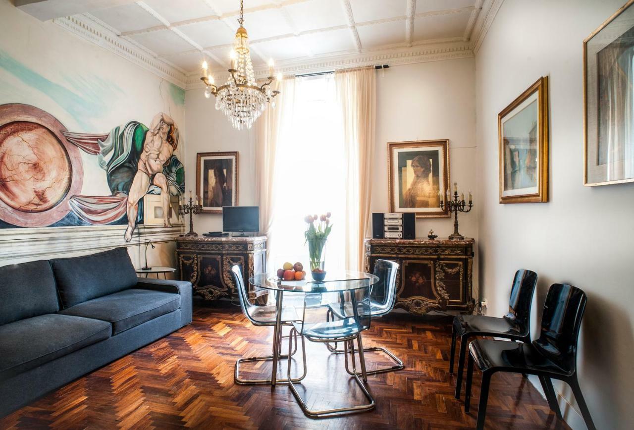 Santa Cecilia Apartment In Via Del Corso Рим Екстер'єр фото